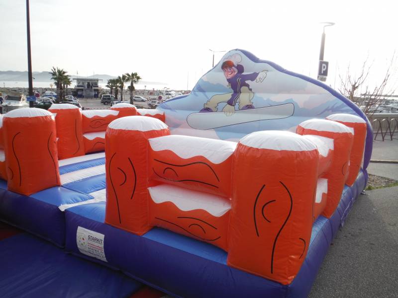 LE SIMULATEUR DE SNOWBOARD