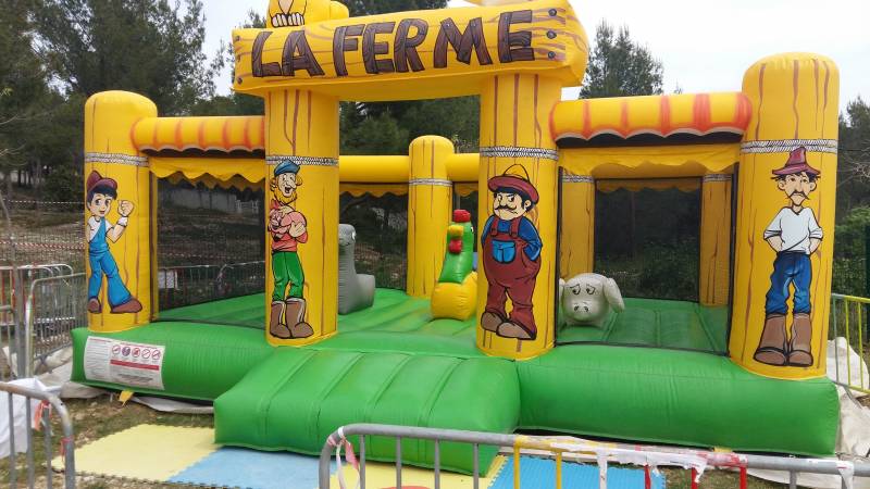 louer chateau gonflable sur vitrolle miramas