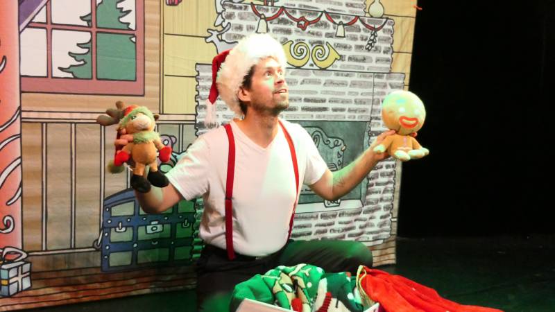 spectacle Un drôle de Noël; une comédie magique à Marseille, Avignon, Aix en Provence et toute la région PACA