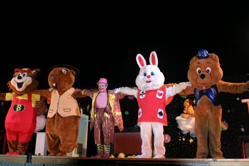 LE CLOWN TOUFOU FAIT DES SIENNES, un spectacle parfait pour votre Arbre de Noël