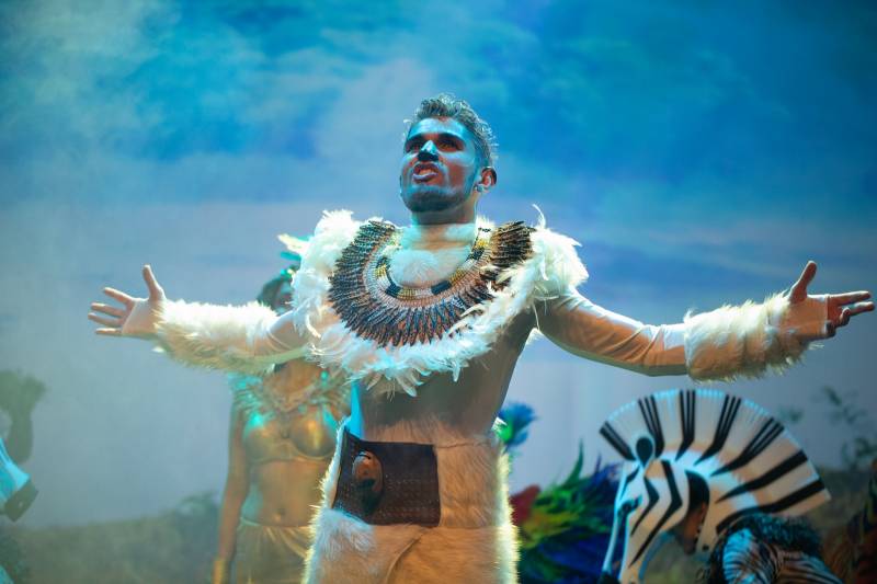 NOEL AU CŒUR DE LA JUNGLE, La légende du Lion au Palais des Sports de Marseille