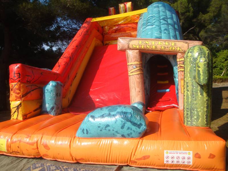 KERMESSE NOËL AU FAR WEST