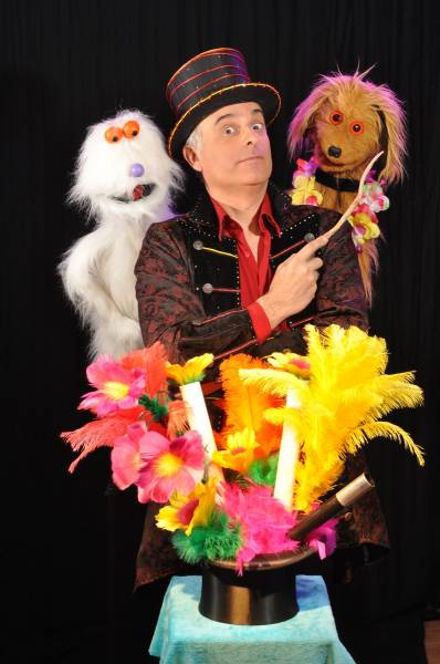 UN CADEAU POUR LE PERE NOEL : Un spectacle qui inverse les rôles pour Noël !