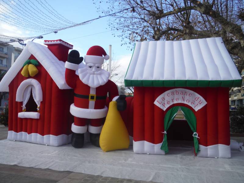 la cabanne du pere noel gonflable sur marseille et toulon