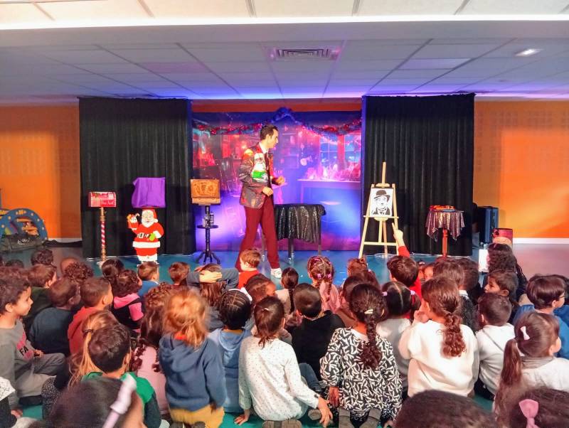 Spectacle de magie pour arbre de noël à Toulon et Martigues