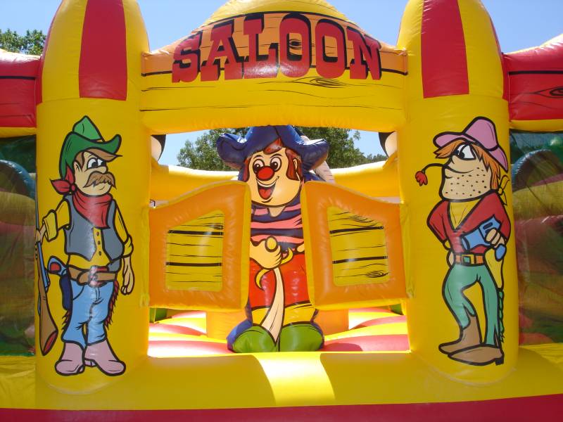 trouver chateau gonflable la ciotat cassis