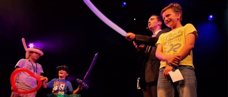 DE LA MAGIE POUR NOËL : De fabuleux tours de magie pour les enfants...