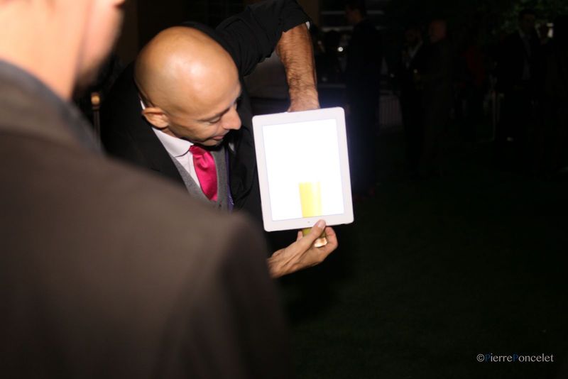 Magie sur tablette tactile pour lancement de produit