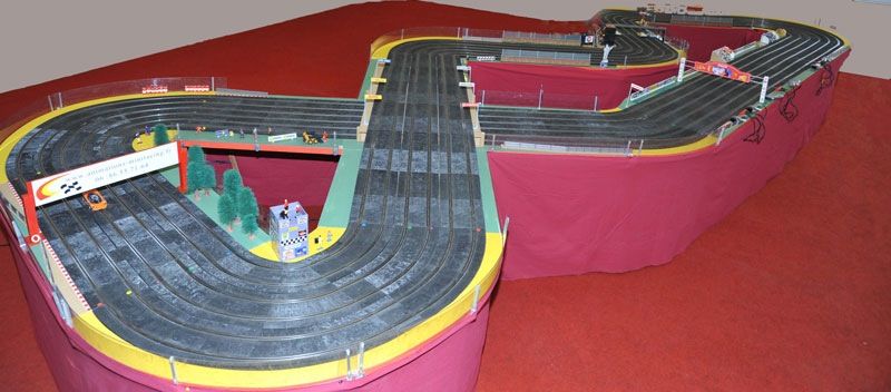 CIRCUIT VOITURES ELECTRIQUES