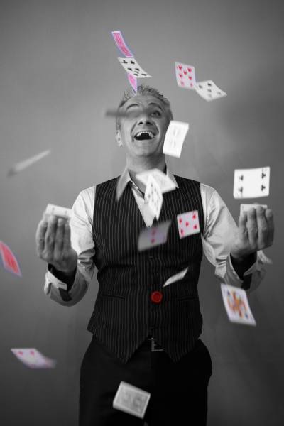 ET SI SEULEMENT : Mentalisme, humour et illusion pour vos fêtes de fin d'année