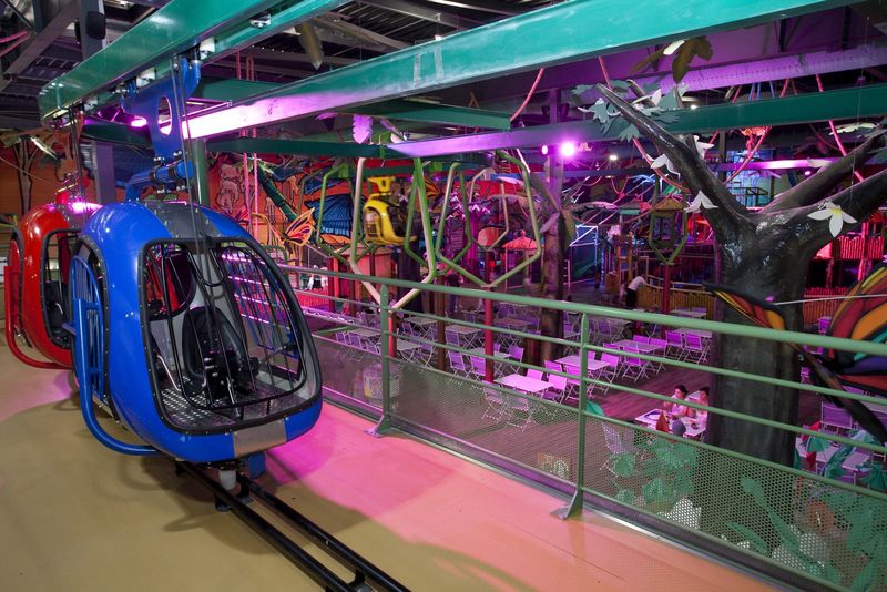 Arbre de Noël au Village des Automates et Parc Montopoto à Saint Cannat