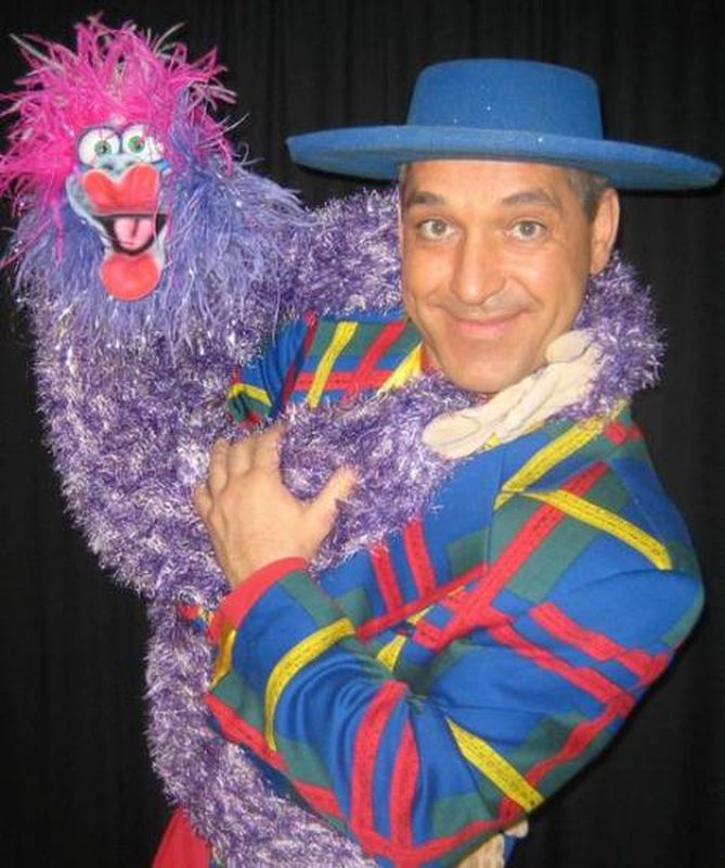 Show avec clown, magie et ventriloquie à Vitrioles