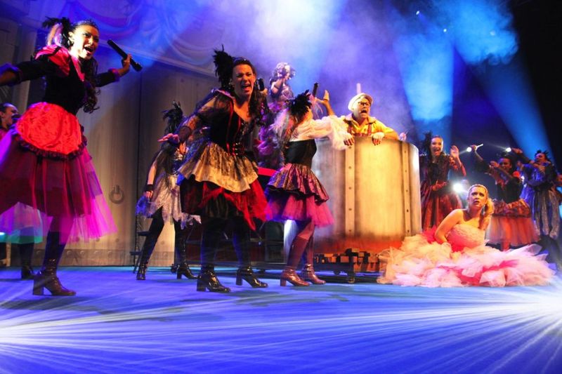 Spectacle musicale pour animation de noël à Caen, Aix en Provence et Cannes